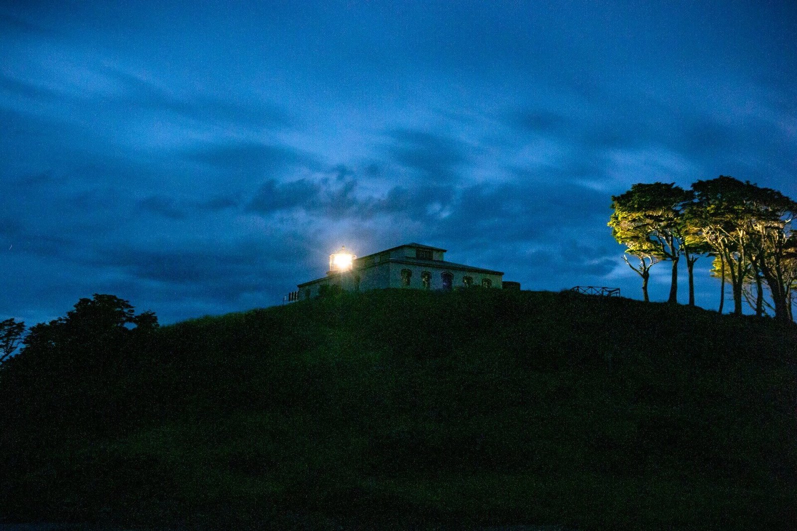 Faro San Isidro y Fuerte Bulnes